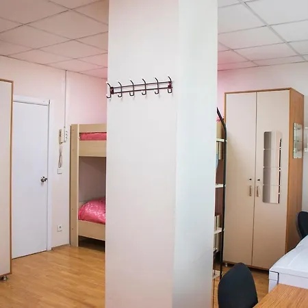 旅馆 Adora Ladies Caters To Women Only